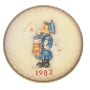 Hummel‎ Annual Plate 1983 MIB 13th Edition VGC Hand Painted 7-1/2".